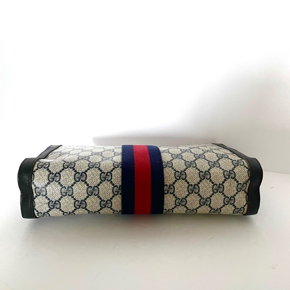 🔴SOLD🔴Gucci Clutch - Picture 11 of 16